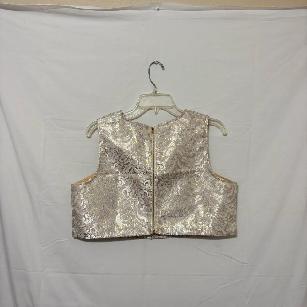 Beige and gold sleeveless brocade blouse, - Picture 5 of 8
